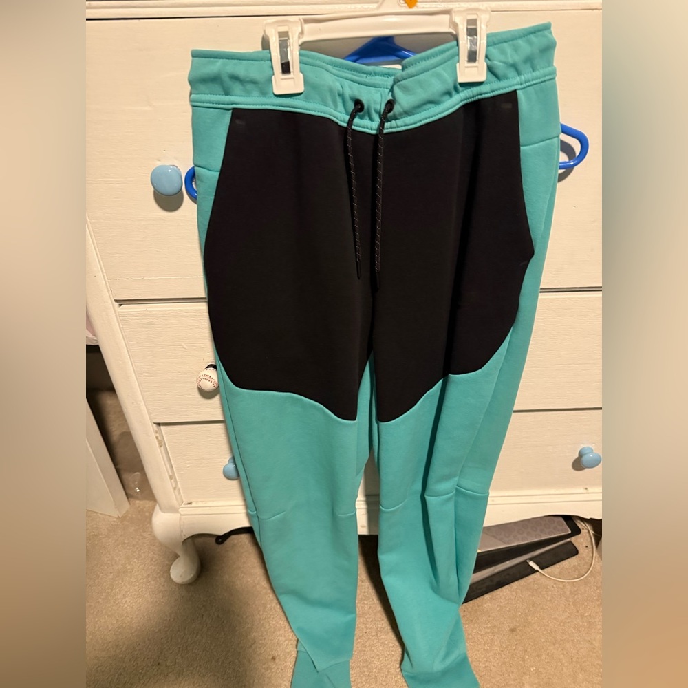 Nike ELITE Teal and Black Joggers